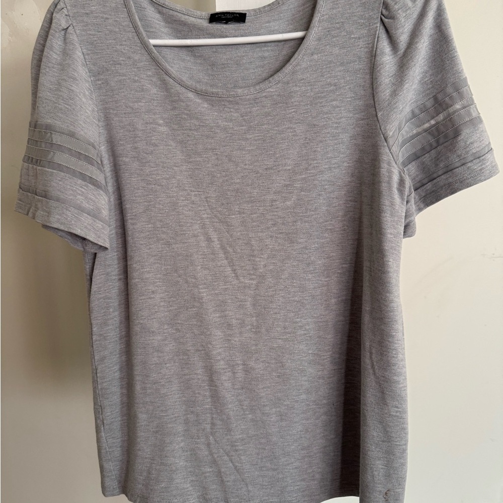 Ann Taylor Tee Shirt - Picture 4 of 8